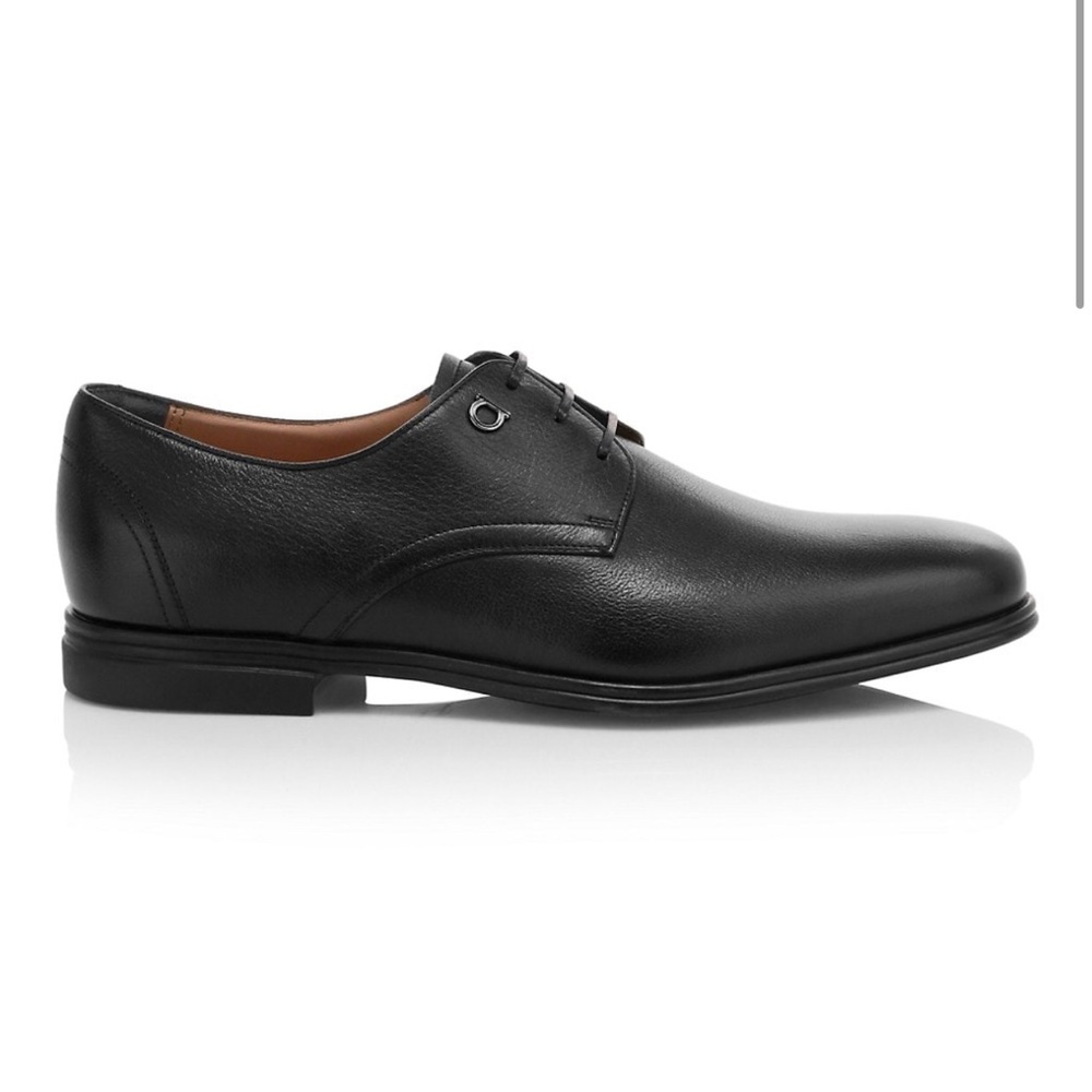 Salvatore Ferragamo
Spencer Leather Oxfords